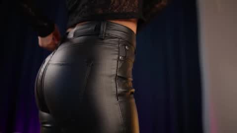 Snapshot of chloemin_ chatting on November 2025 07:09:01 AM chloemin_ online show from November 2025 07:09:01 AM