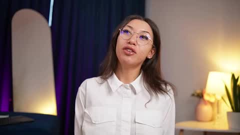 Snapshot of chloemin_ chatting on November 2025 07:05:02 AM chloemin_ online show from November 2025 07:05:02 AM