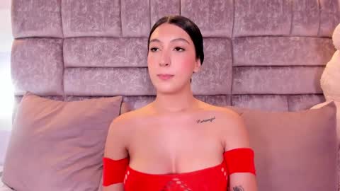 Snapshot of chloeriveraa chatting on September 2025 10:46:02 PM Chloe online show from September 2025 10:46:02 PM