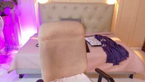 Chloe rosse online show from October 2025 01:37:01 AM