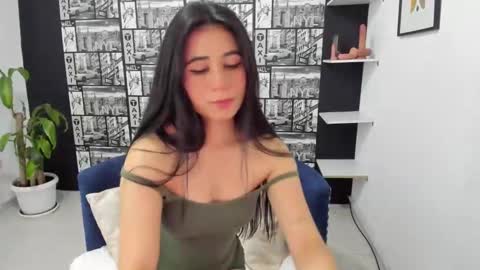 ChloeTurner  online show from March 2025 01:03:02 PM