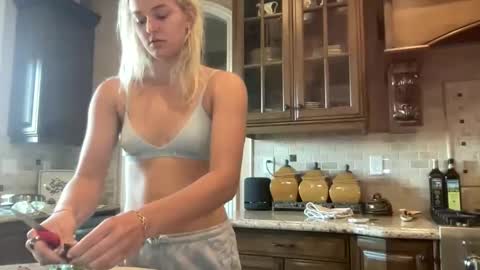 Chloe Babe online show from February 2026 11:47:02 PM