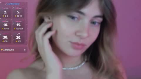 Snapshot of chloi_hes chatting on December 2024 05:43:01 PM chloi_hes online show from December 2024 05:43:01 PM
