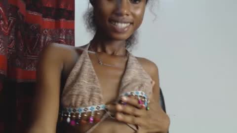 Snapshot of choco_petitqueen chatting on December 2024 07:22:01 PM choco_petitqueen online show from December 2024 07:22:01 PM