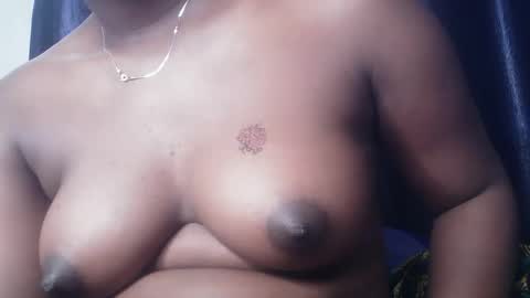 chocoslut22 online show from December 2025 03:57:01 AM