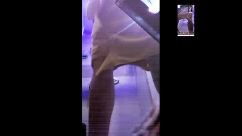 Snapshot of chooyoza chatting on December 2024 11:43:02 AM Chooyoza online show from December 2024 11:43:02 AM