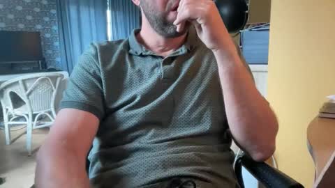 Snapshot of chris13abcd chatting on June 2026 06:58:02 AM chris13abcd online show from June 2026 06:58:02 AM