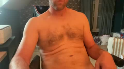 Snapshot of chris13abcd chatting on June 2026 08:17:01 AM chris13abcd online show from June 2026 08:17:01 AM