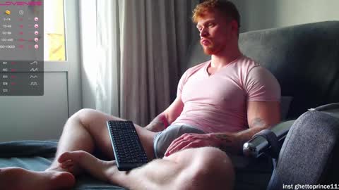 redhead thief of sausages and hearts online show from February 2025 08:52:02 AM