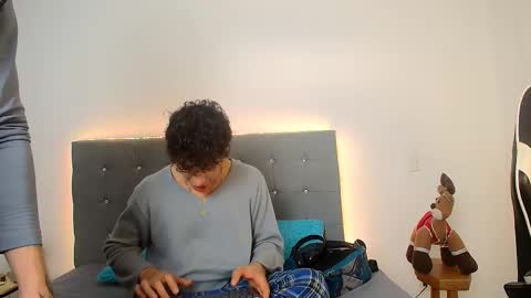 Chris Evans online show from November 2025 03:08:02 AM