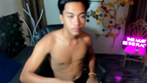 chris_hardfucker online show from December 2025 02:08:02 AM