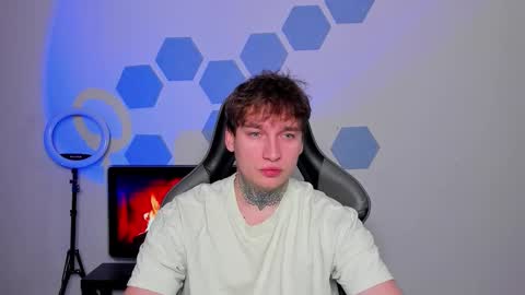 Chris Tyson online show from October 2025 01:17:01 AM