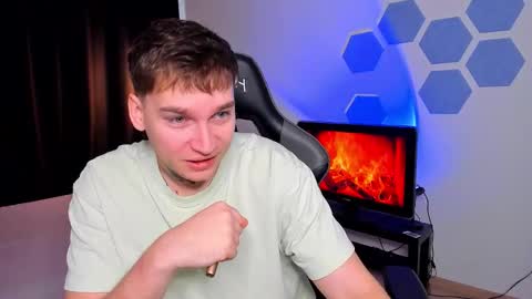 Chris Tyson online show from December 2025 07:27:02 AM