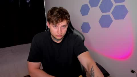 Snapshot of chris_tyson chatting on June 2026 07:10:01 AM Chris Tyson online show from June 2026 07:10:01 AM