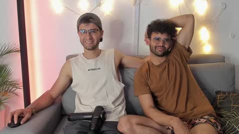 Im Chirs IM MODEL INDEPENDT online show from January 2025 03:22:01 AM