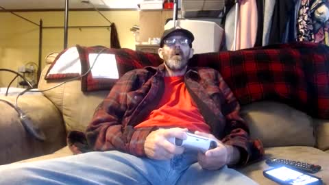 Snapshot of chrisintn chatting on October 2025 03:09:01 PM chrisintn online show from October 2025 03:09:01 PM