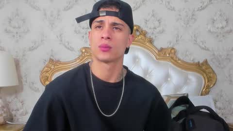 Chris online show from November 2025 06:45:02 PM