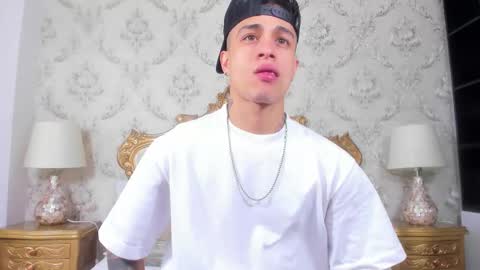 Chris online show from December 2025 06:58:01 PM