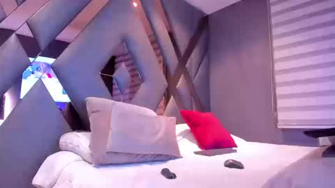 chrismorgan24 online show from September 2025 12:05:01 AM