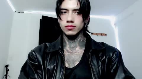 Snapshot of chriss_opp chatting on January 2025 10:06:01 PM CHRIS INDEPENT MODEL online show from January 2025 10:06:01 PM