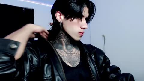 CHRIS  INDEPENT MODEL online show from February 2025 07:51:01 PM