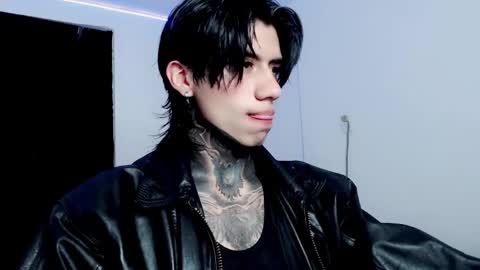 CHRIS  INDEPENT MODEL online show from February 2025 03:03:01 PM