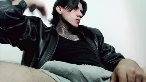 Snapshot of chriss_opp chatting on March 2025 01:42:02 AM CHRIS INDEPENT MODEL online show from March 2025 01:42:02 AM