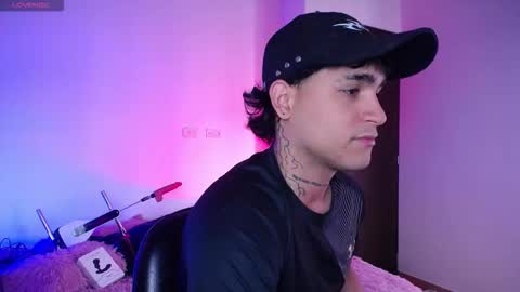 Christian Wang online show from October 2025 08:42:02 PM