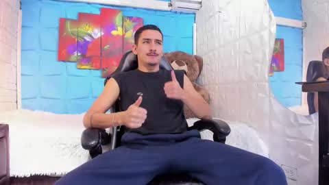 chrissevanss online show from February 2026 07:34:02 PM