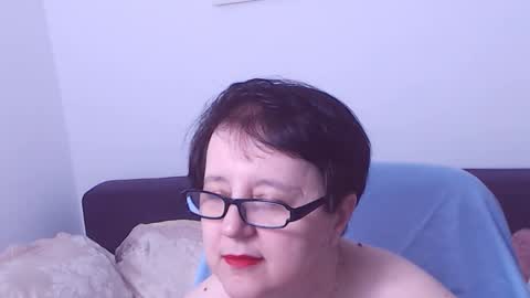 Christa online show from October 2025 11:38:02 PM