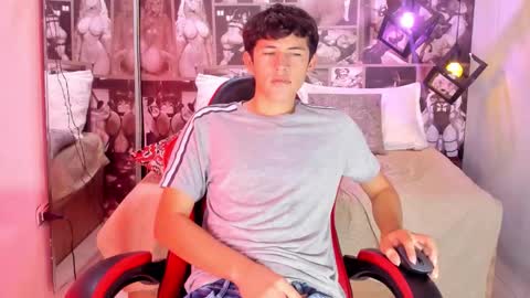 Snapshot of christian_foxx chatting on March 2026 12:34:02 AM Christian online show from March 2026 12:34:02 AM