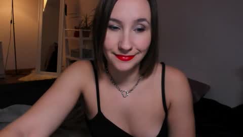 christina rosse online show from November 2025 01:11:02 PM