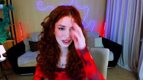 Snapshot of christinaconteeree chatting on November 2025 07:37:01 PM christinaconteeree online show from November 2025 07:37:01 PM