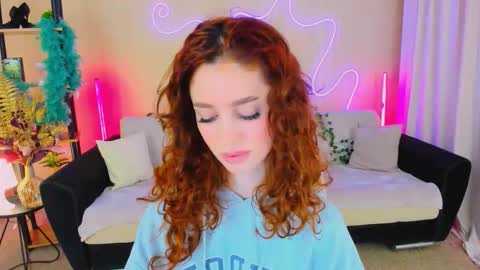 Snapshot of christinaconteeree chatting on November 2025 04:33:01 PM christinaconteeree online show from November 2025 04:33:01 PM