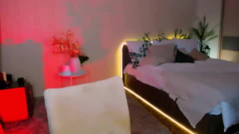 Snapshot of christinaconteeree chatting on November 2025 11:20:01 AM christinaconteeree online show from November 2025 11:20:01 AM