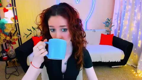 Snapshot of christinaconteeree chatting on April 2026 03:15:02 AM christinaconteeree online show from April 2026 03:15:02 AM
