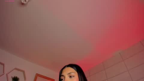 Christine  online show from September 2025 12:05:02 PM