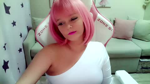 Snapshot of christirose chatting on March 2025 04:35:02 PM Christi online show from March 2025 04:35:02 PM