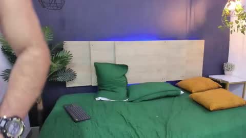 christopher_cruz_ online show from November 2025 11:07:02 PM