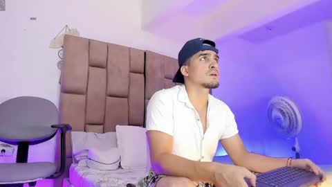 christopher online show from May 2026 07:11:02 PM