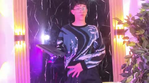 Chrisopher Hunter online show from February 2026 04:11:01 AM