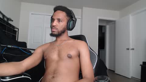 ChrisVacherx online show from February 2026 01:56:01 PM