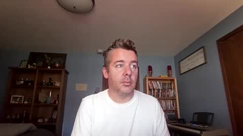 chrisw8121 online show from November 2025 05:22:01 PM