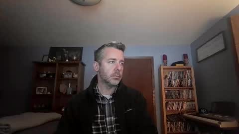 chrisw8121 online show from February 2026 11:36:02 PM