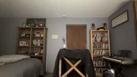 Chris online show from February 2026 02:45:01 AM