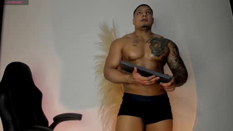 chrizmacgregor online show from October 2025 02:10:01 AM