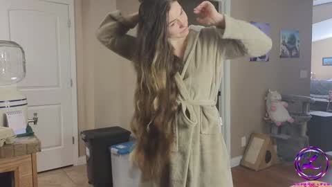 Snapshot of chroniclove chatting on February 2025 05:01:02 PM Marley online show from February 2025 05:01:02 PM