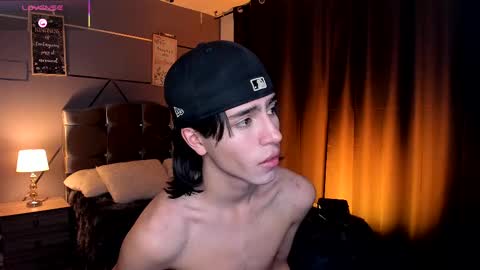 Snapshot of chrristopher77 chatting on September 2025 01:45:02 PM chrristopher77 online show from September 2025 01:45:02 PM
