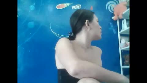 Ur Suraya22 online show from October 2025 01:00:02 AM