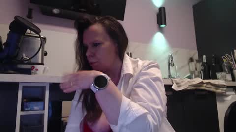 Snapshot of chwerry_b0 chatting on December 2024 09:23:02 PM Jessica online show from December 2024 09:23:02 PM